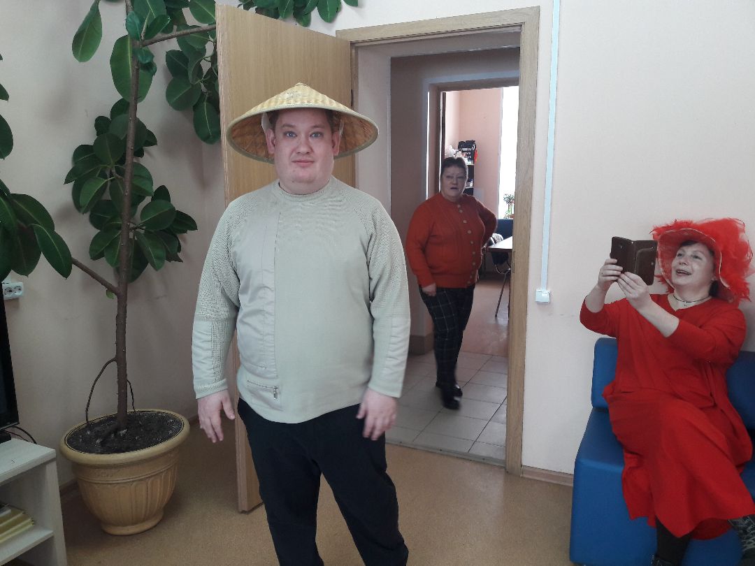 Шляпы, Обществоинвалидов, 8марта