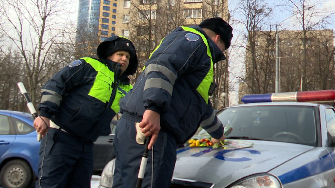 ГИБДД, Цветы для автоледи, женщина за рулем, нарушение, ПДД, водитель, Реутов