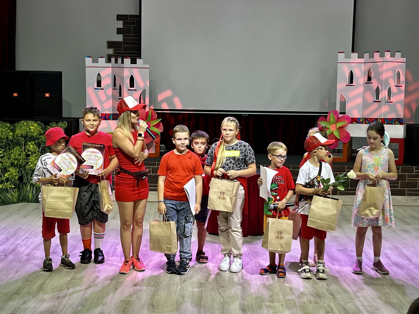 наро-фоминск, ЦДК «Звезда», творческий лагерь, Звёздная мастерская, лето в Подмосковье, Элен Леухина