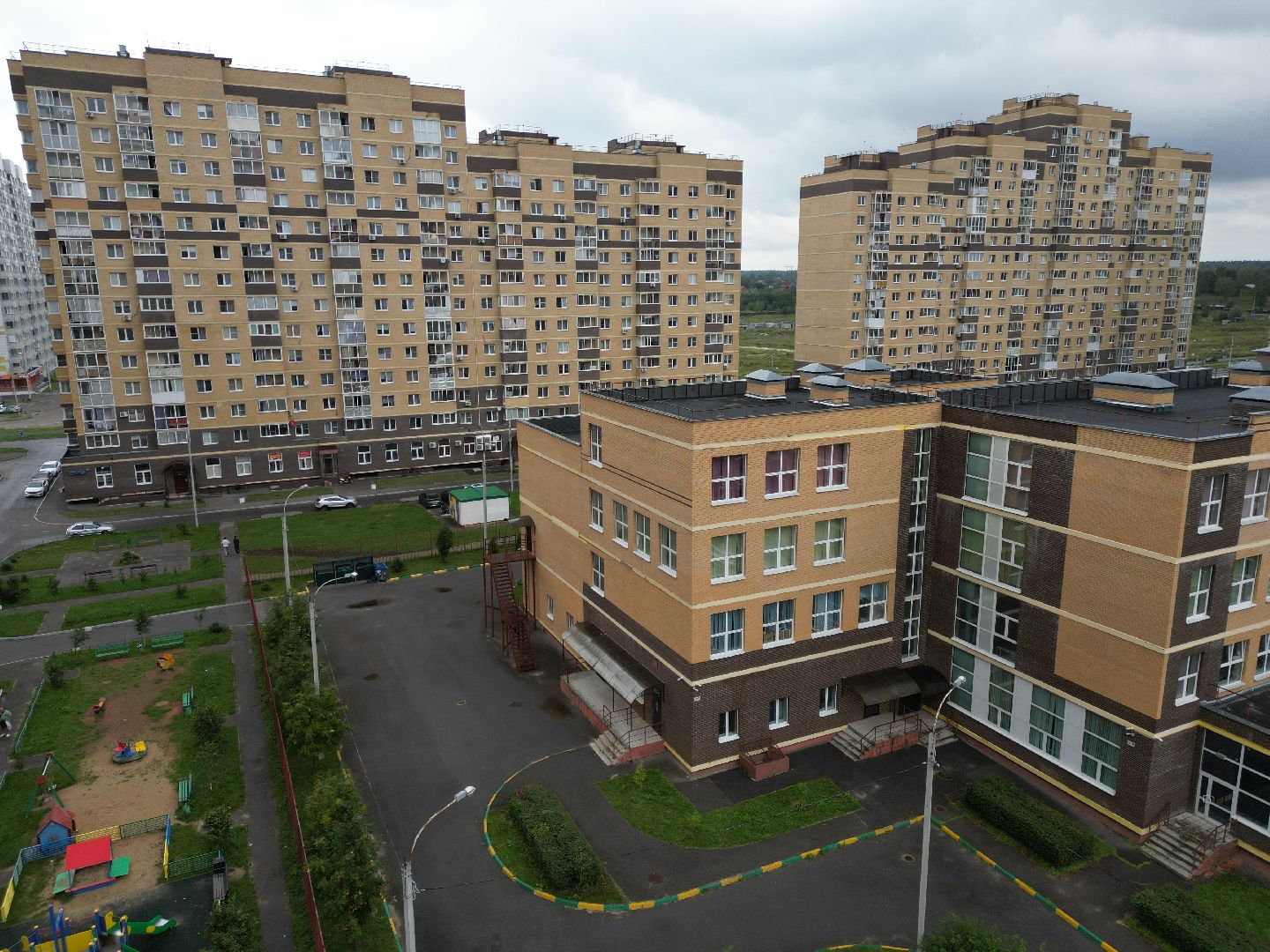 школа, дети, образование, видео с коптера,