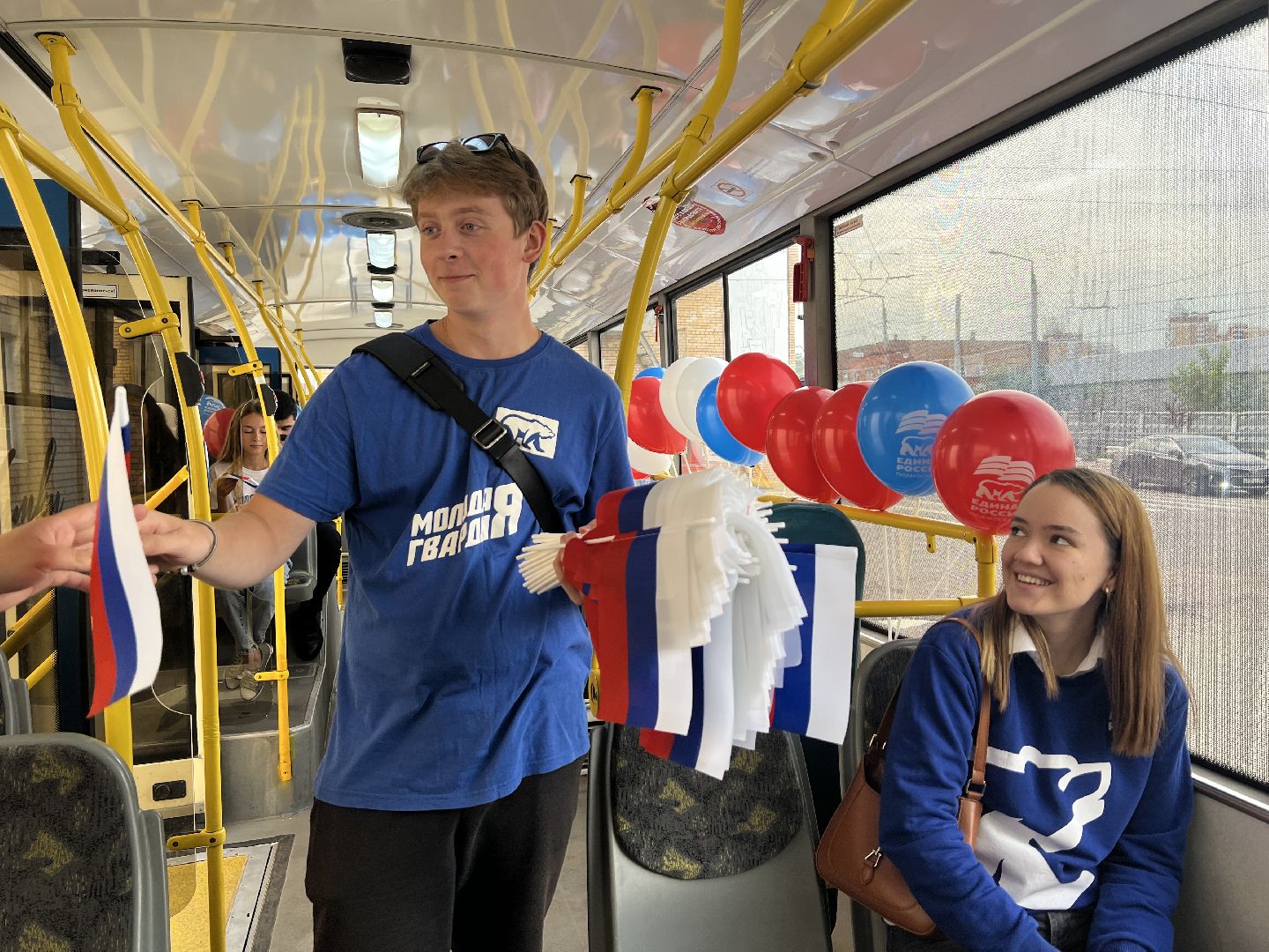 Химки, транспорт, троллейбус, химкиэлектротранс, День государственного флага