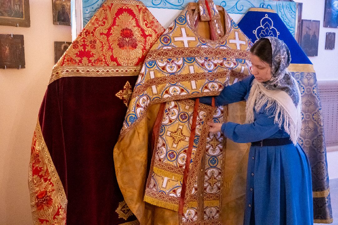 золотошвейка, Ликино-Дулево, женщина, Орехово-Зуево, благочиние, церковь, Орехово-Зуевский округ, швея