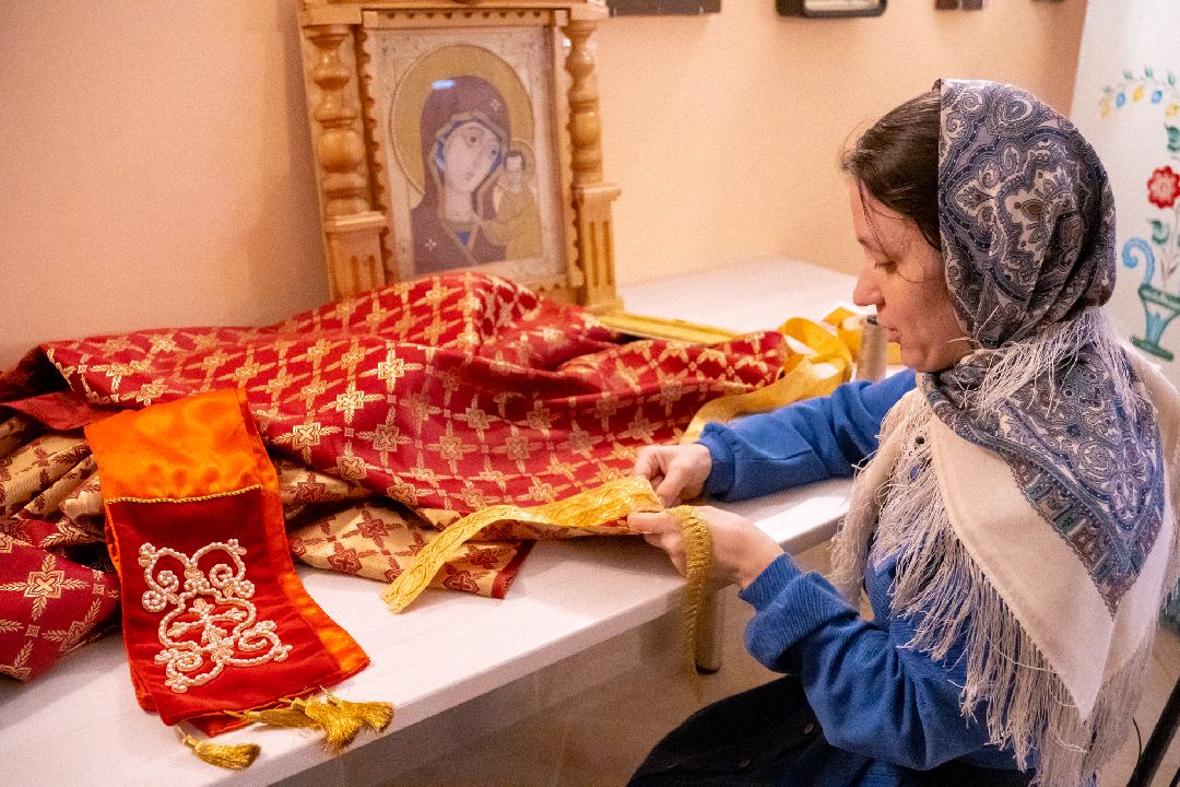 золотошвейка, Ликино-Дулево, женщина, Орехово-Зуево, благочиние, церковь, Орехово-Зуевский округ, швея