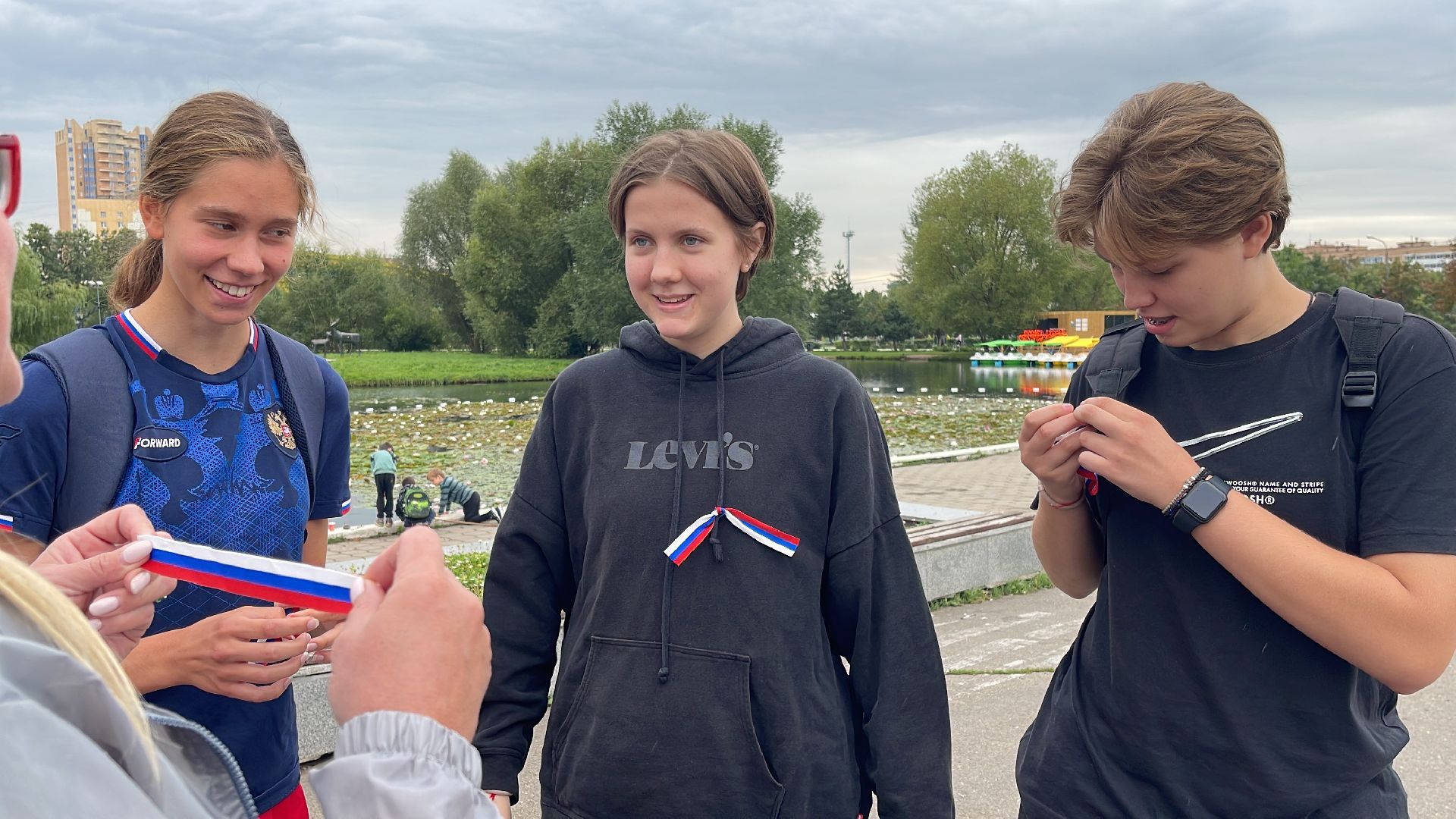 Одинцово, флаг, акция, общественная организация, мамина помощь, день флага, флаг, акция, сувенир, подарок, воспитание,