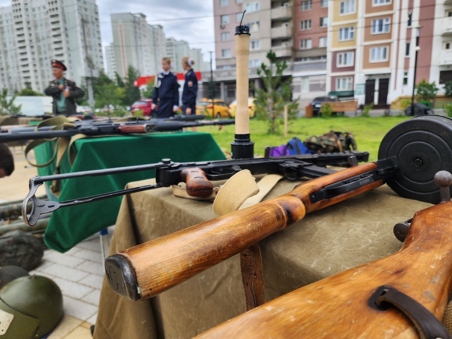 Подольск, флаг РФ, День государственного флага, праздник, акция, патриотизм, молодежь,