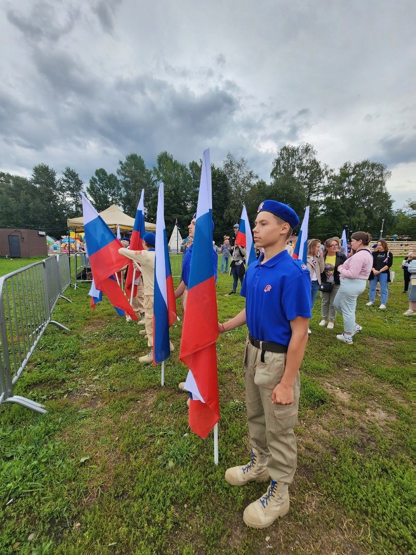 Солнечногорск, Флаг России, триколор, Сенеж, флешмоб