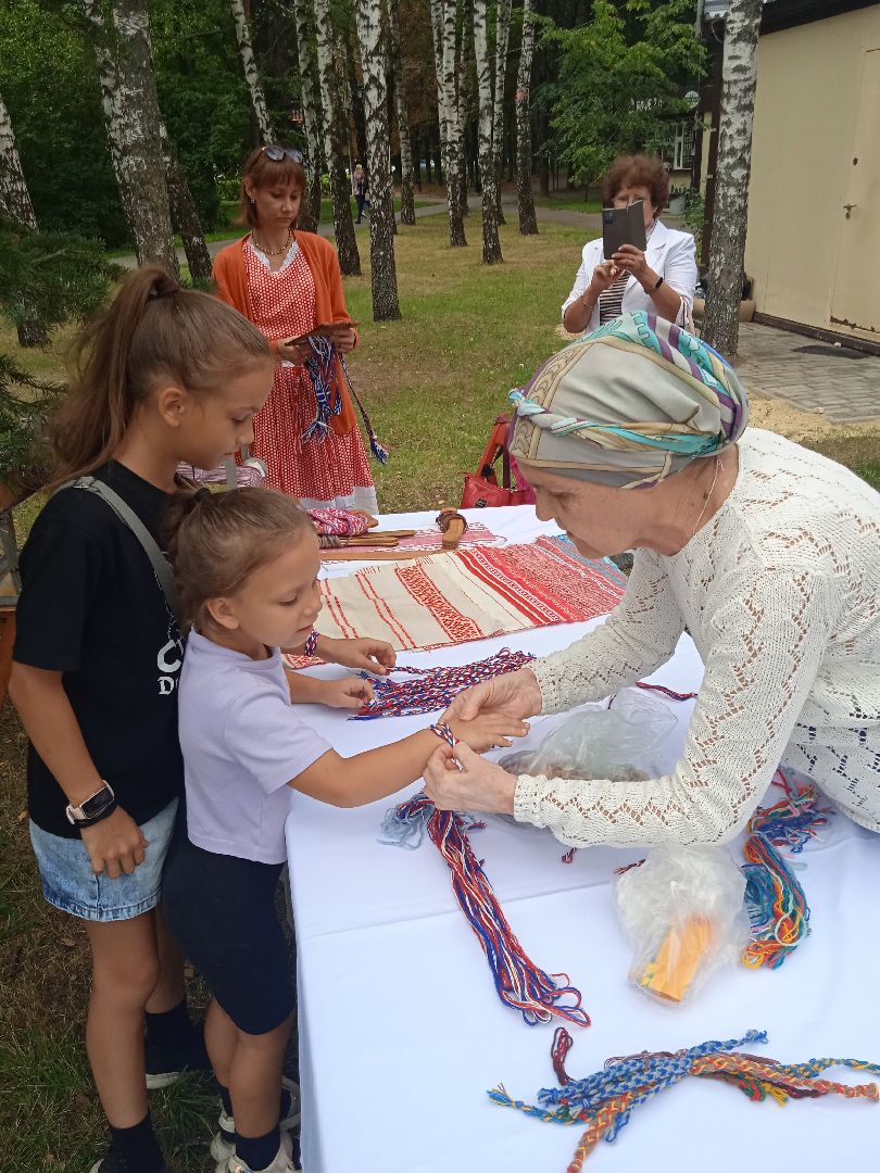 День, флага, триколор, сквер, 28 квартал, праздник