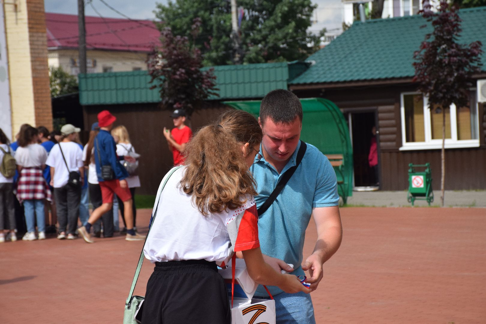 Павловский Посад, городской округ Павловский Посад, люди, парк, волонтёры, летны, флаг, праздник