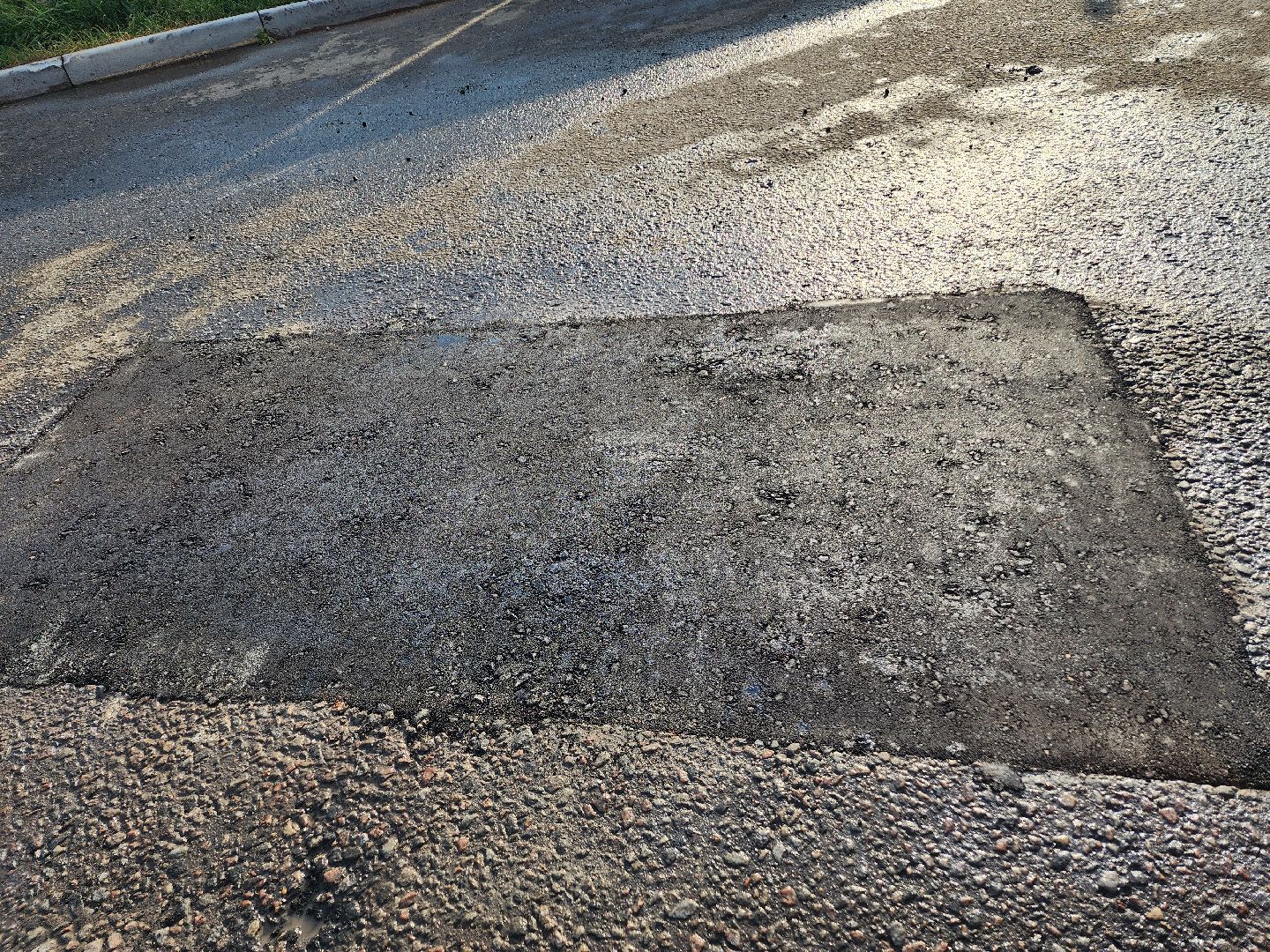 Домодедово, Подмосковье, улица Текстильщиков, ремонт дорог, ямочный ремонт, дорожное покрытие, качественные дороги