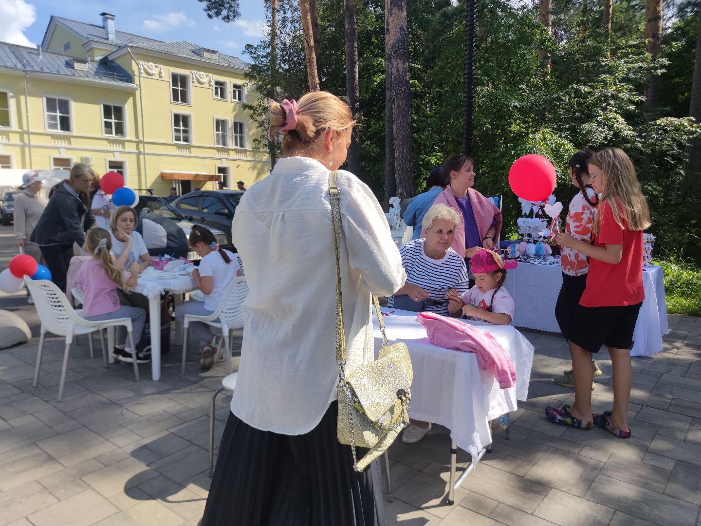 день российского флага, праздник, акция, Молодая Гвардия Подмосковья, Волонтеры Подмосковья, Дубна