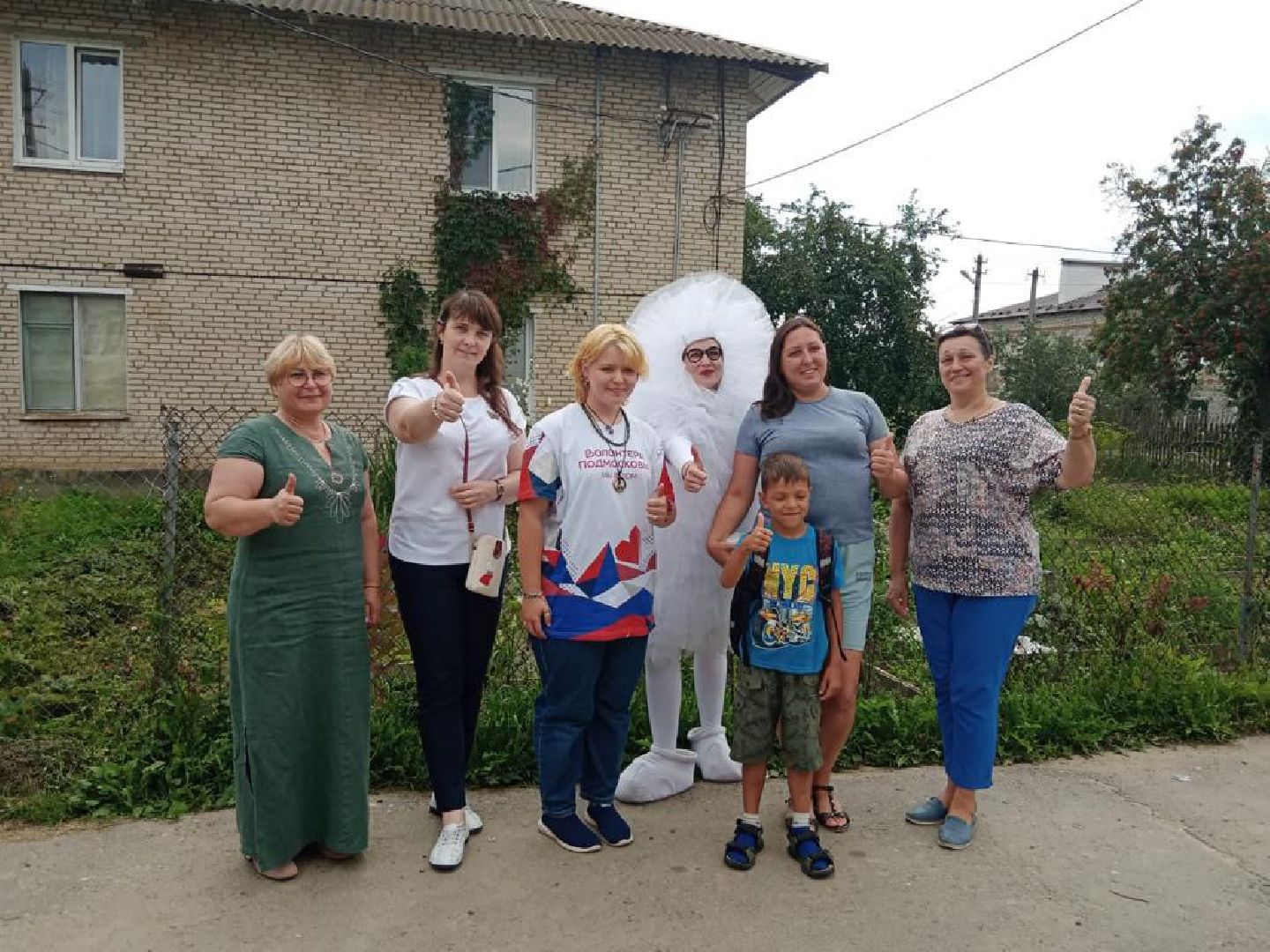 Можайск, Можайский городской округ, Подмосковье, рюкзак, губернатор, школьники, малообеспеченные семьи, помощь, первоклассник, 1 сентября, День знаний