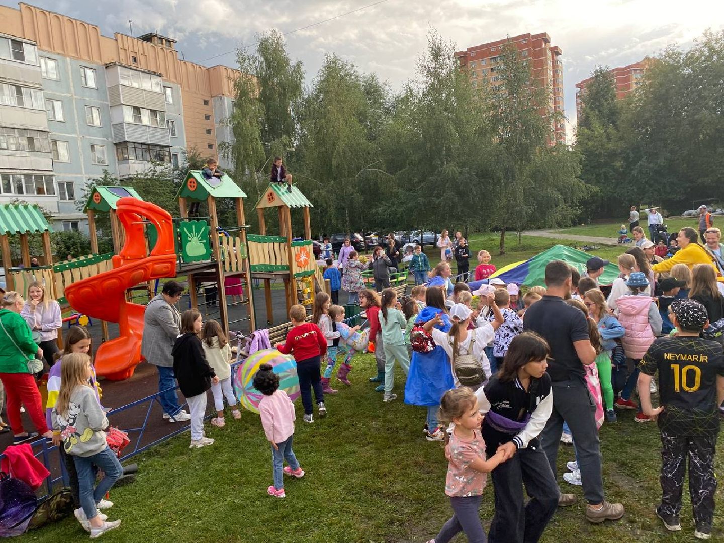 Чехов, ЖКХ, праздник двора, соседи, администрация, дети