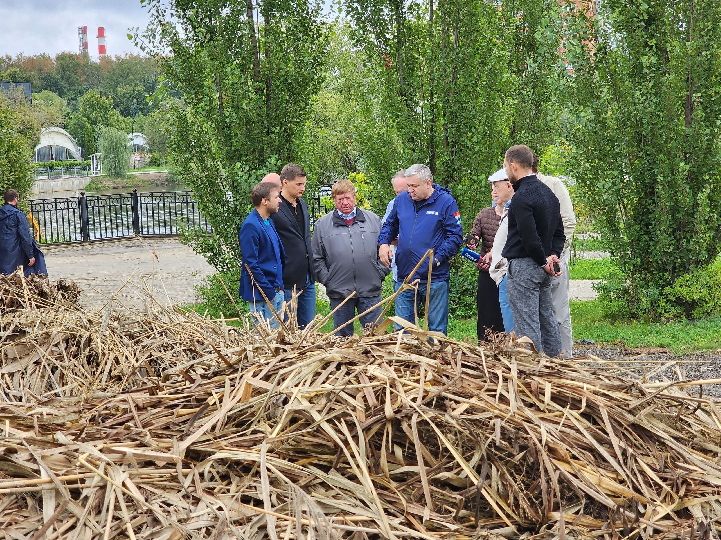 Мытищи, машина-амфибия, очистка Яузы