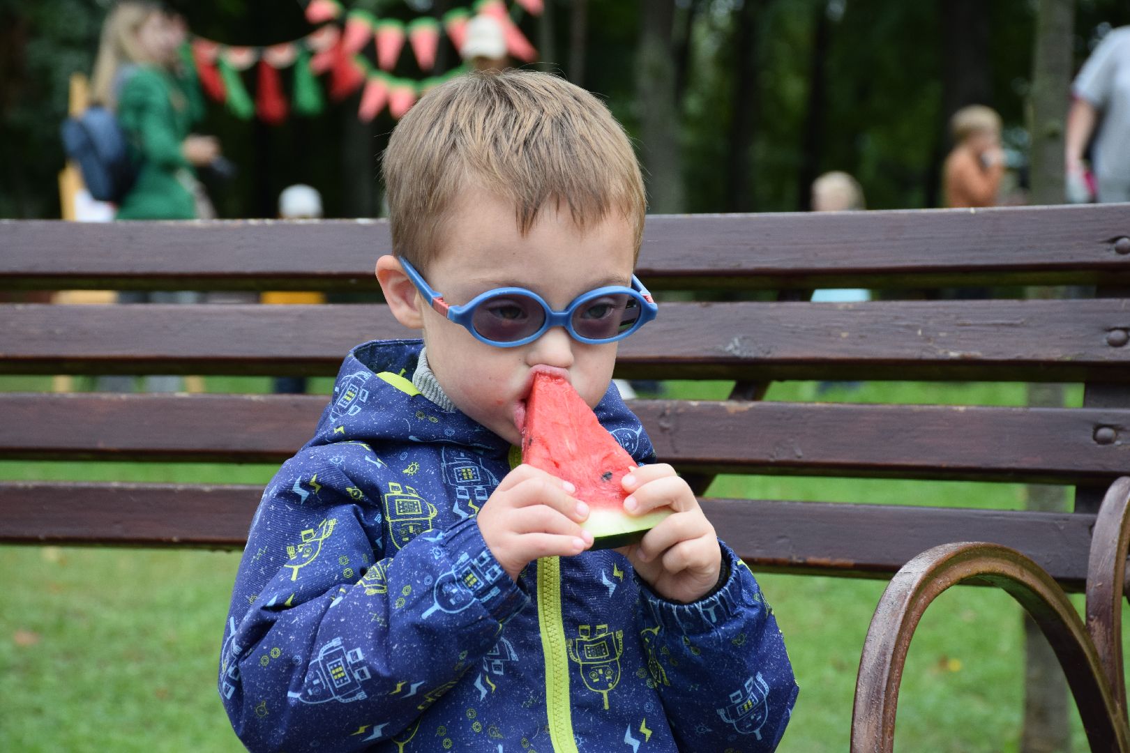 Павловский Посад, городской округ Павловский Посад, люди, арбузы, дети, пикник, лето, парк