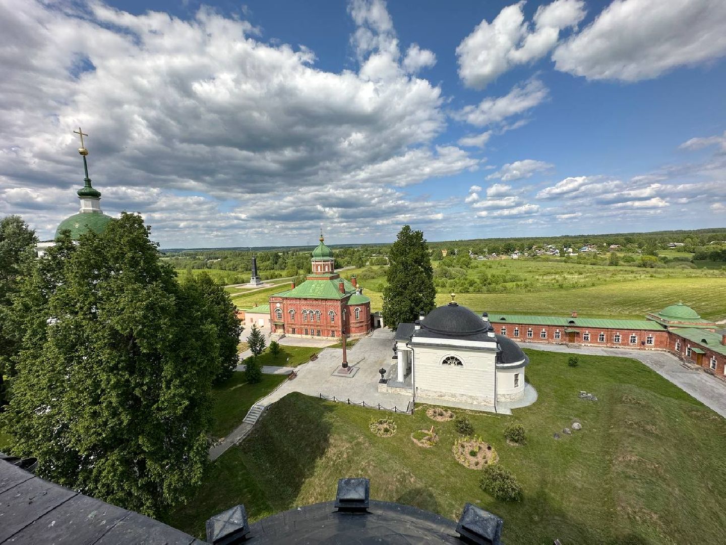 Можайск, Можайский городской округ, Подмосковье, религия, вера, монастырь, обитель, монашество, жизнь, православная церковь, традиции, традиции монашества