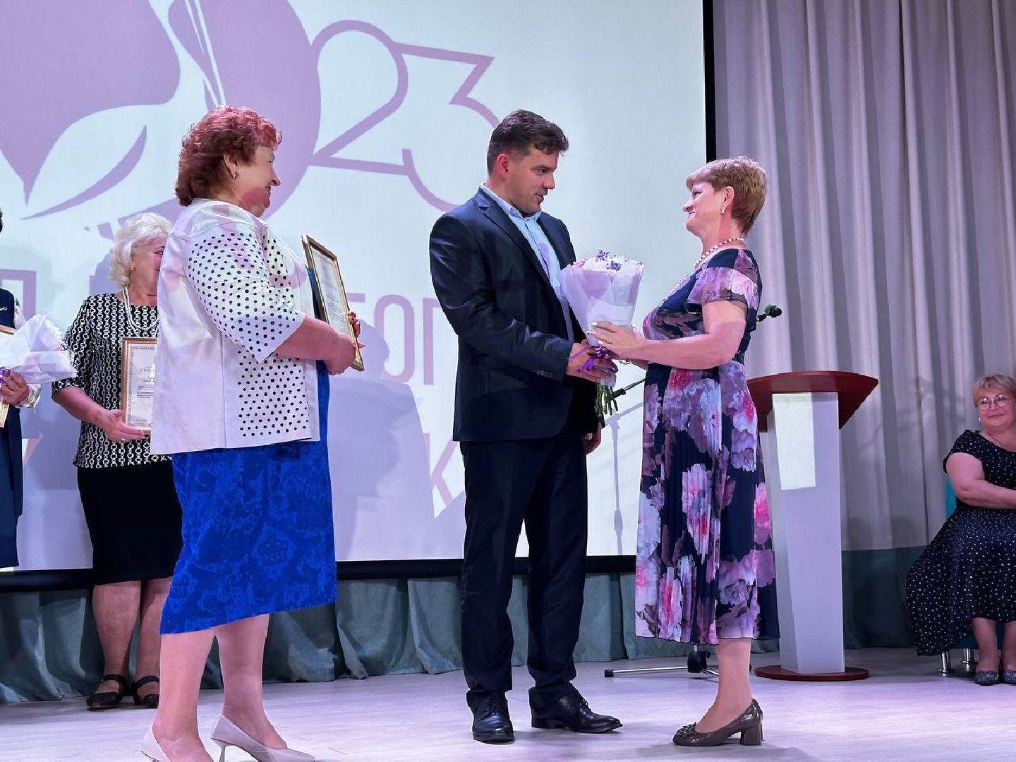 Можайск, Можайский городской округ, Подмосковье, педагогический форум, форум, образование, педагог, глава округа, награждение, депутаты, учебный год, итоги