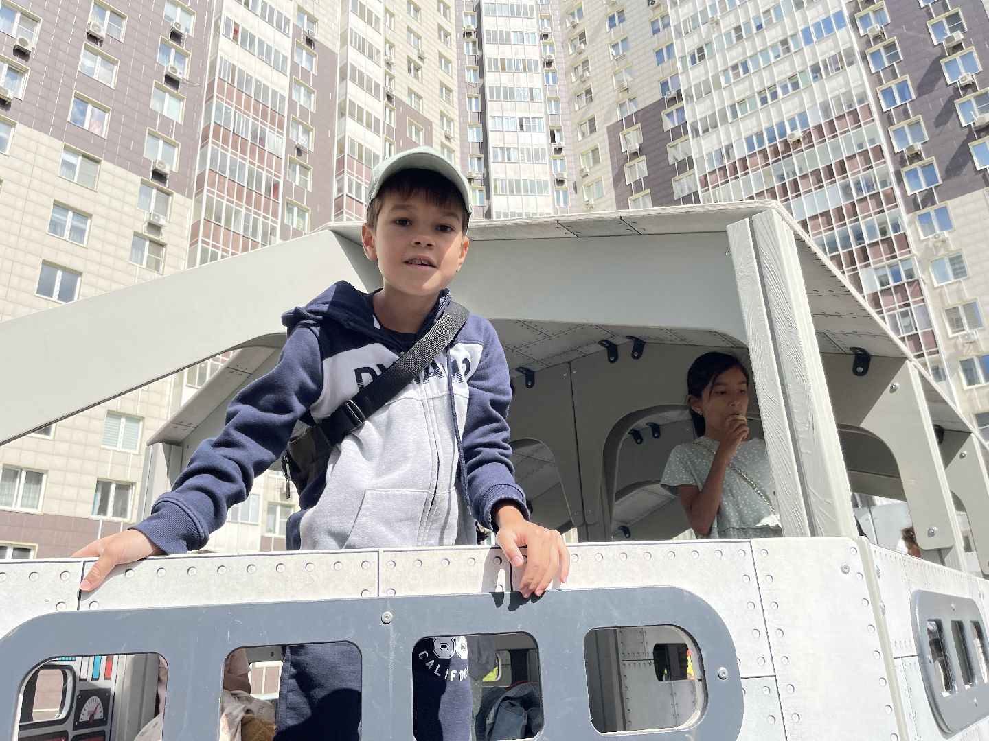 Одинцово, благоустройство, детская площадка, губернатор, программа, мороженое, космос