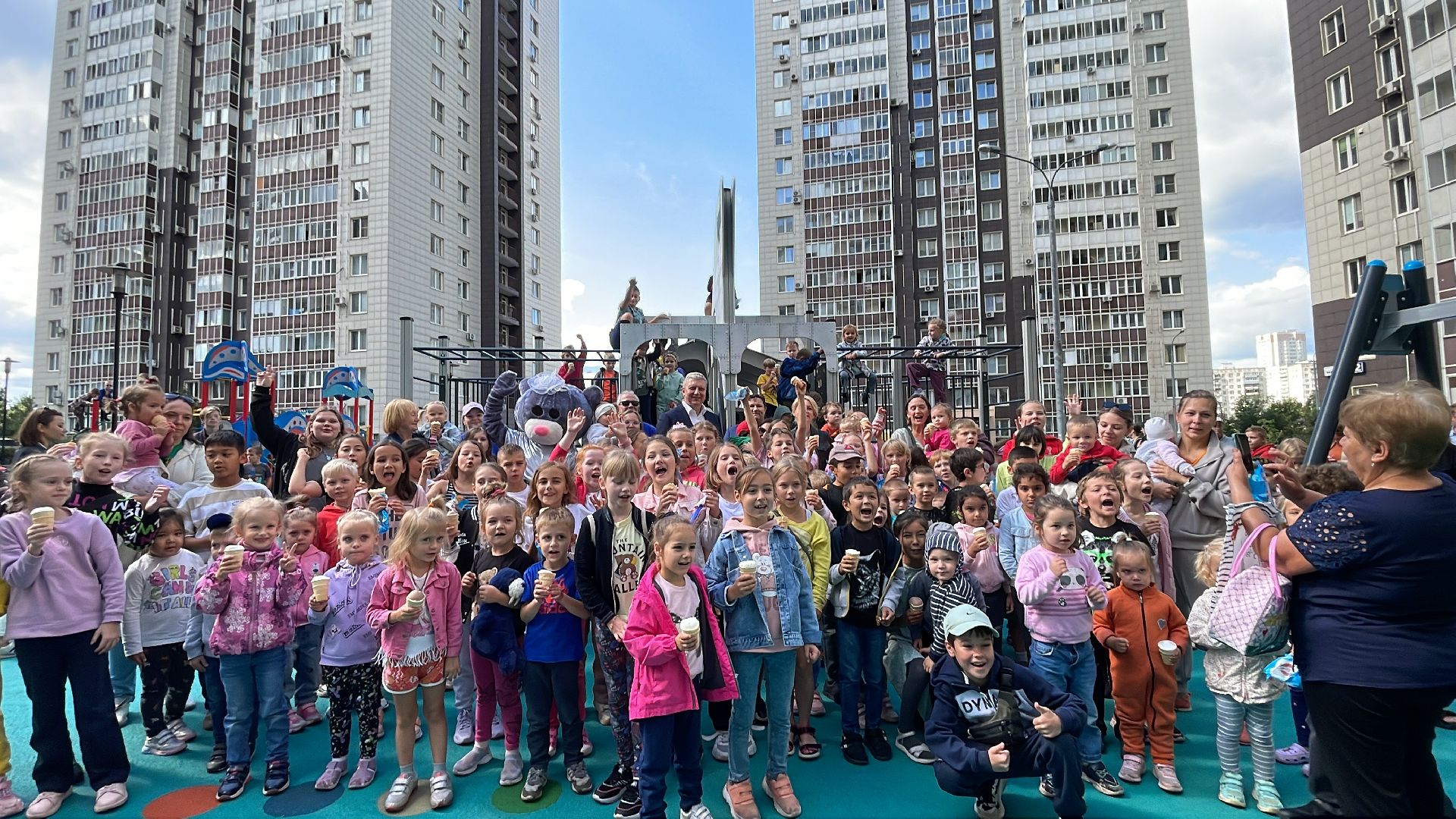 Одинцово, благоустройство, детская площадка, губернатор, программа, мороженое, космос