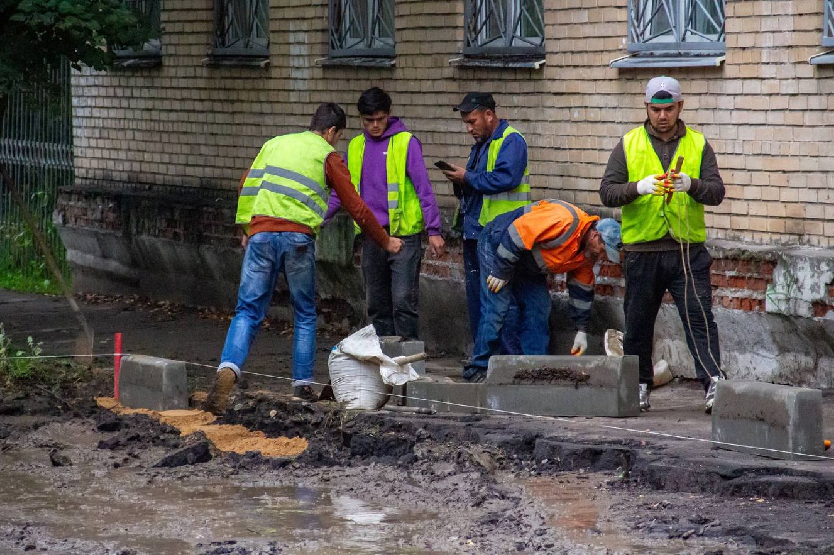 Подольск, парковки, школа, благоустройство
