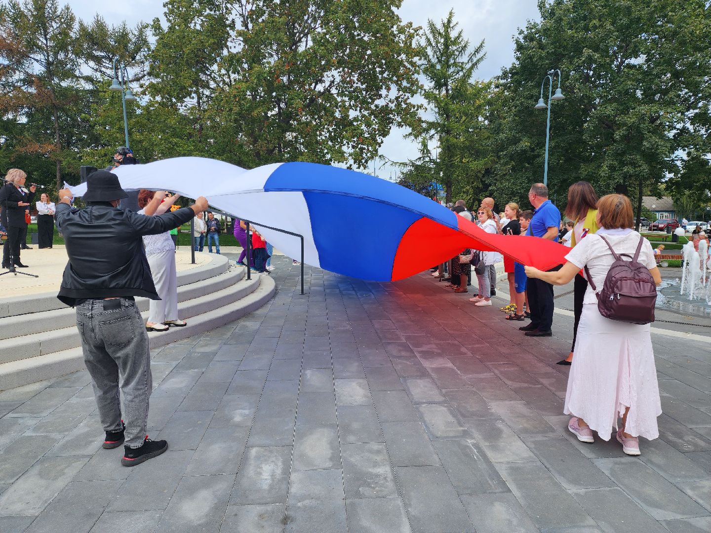 Бронницы, общество, День российского флага, студентка колледжа о патриотическом мероприятии