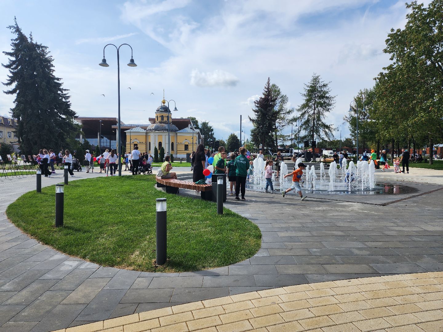 Бронницы, общество, День российского флага, студентка колледжа о патриотическом мероприятии