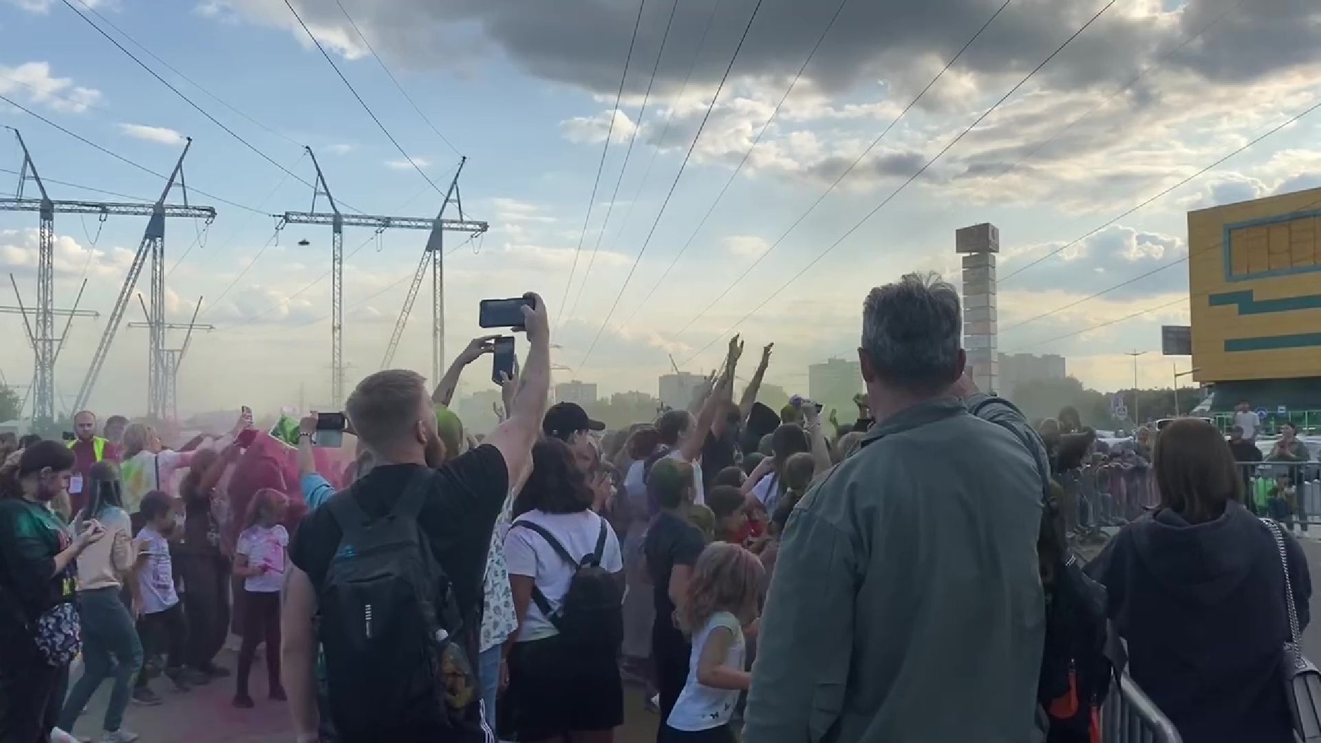 Реутов, фестиваль красок, торговый комплекс, Шоколад, предложение, любовь