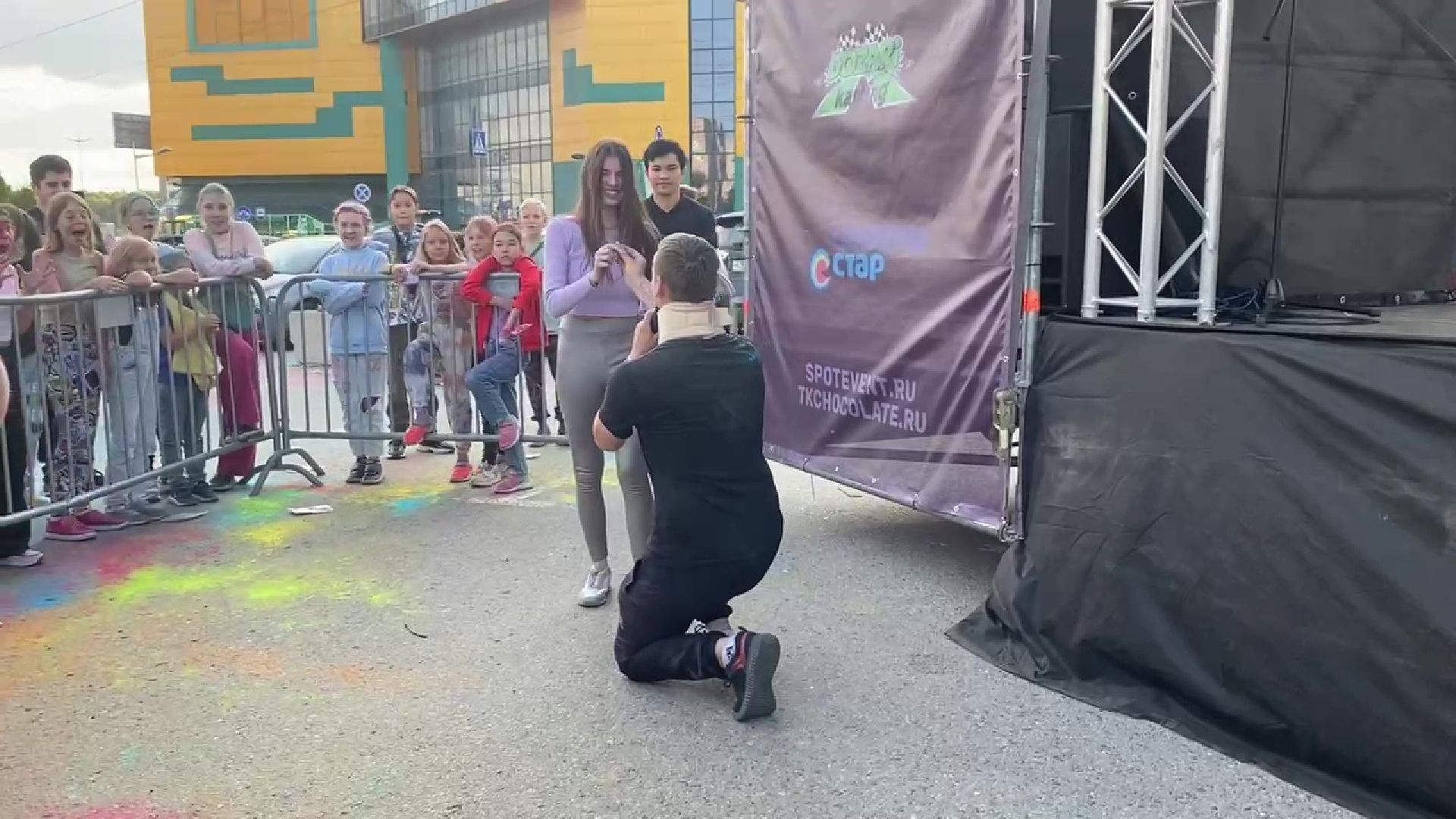 Реутов, фестиваль красок, торговый комплекс, Шоколад, предложение, любовь