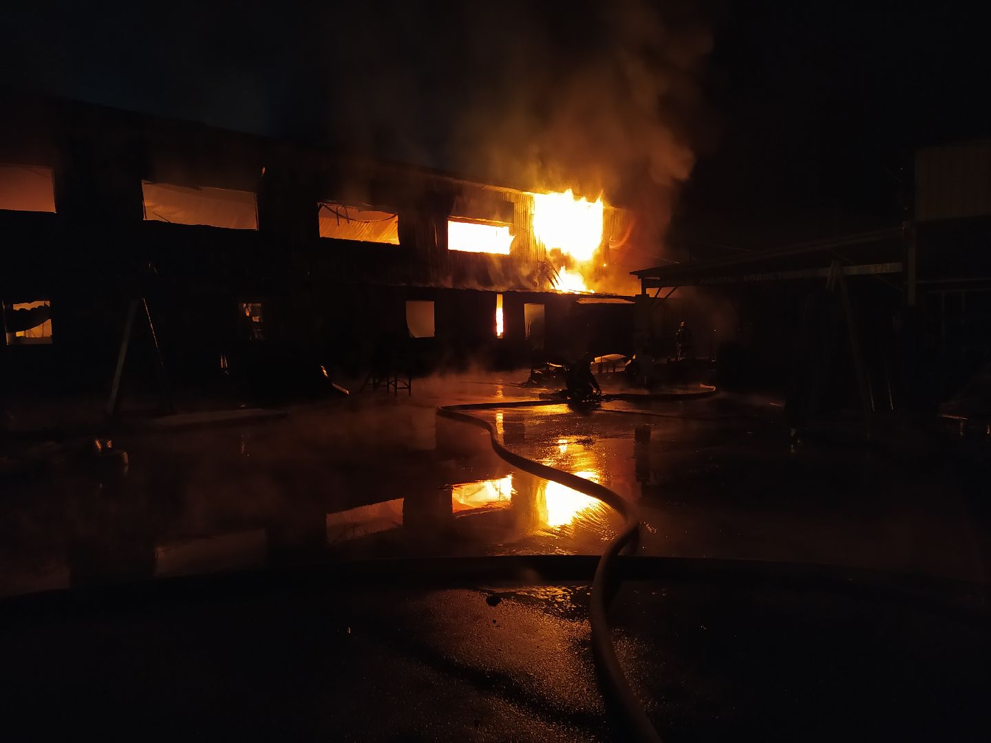 Нахабино, Красногорск, пожар, стройматериалы