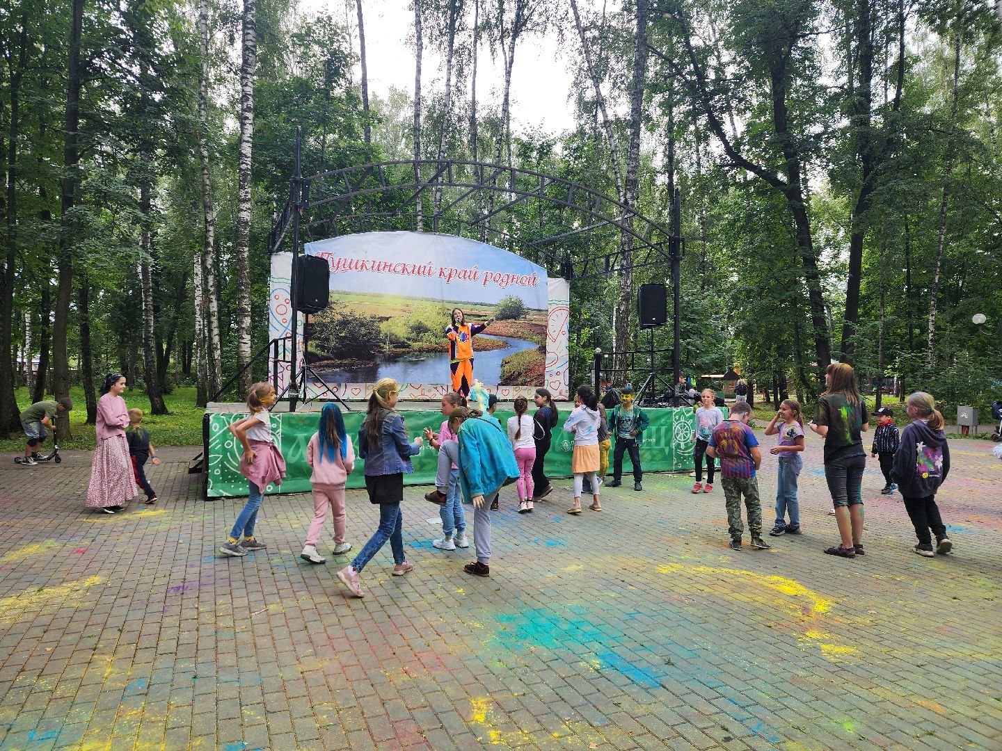 город танцует в парках, пушкино, праздник, день города,