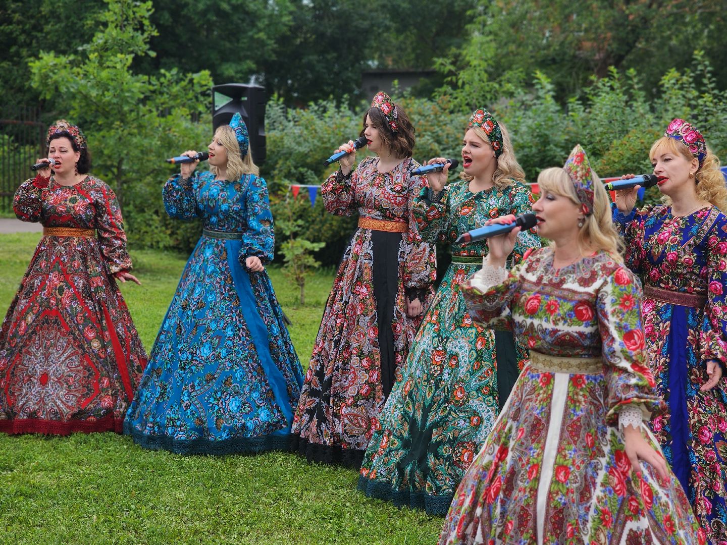 серпухов, ивановская деревня, день деревни, сельский клуб, народные гулянья, праздник,