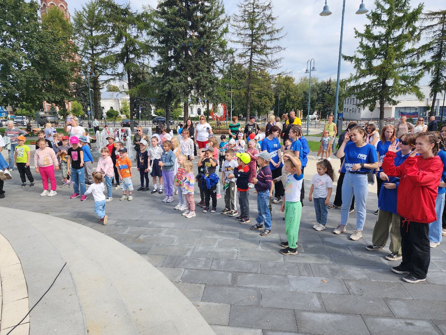 Бронницы, общество, День Российского флага, праздничная программа для детей