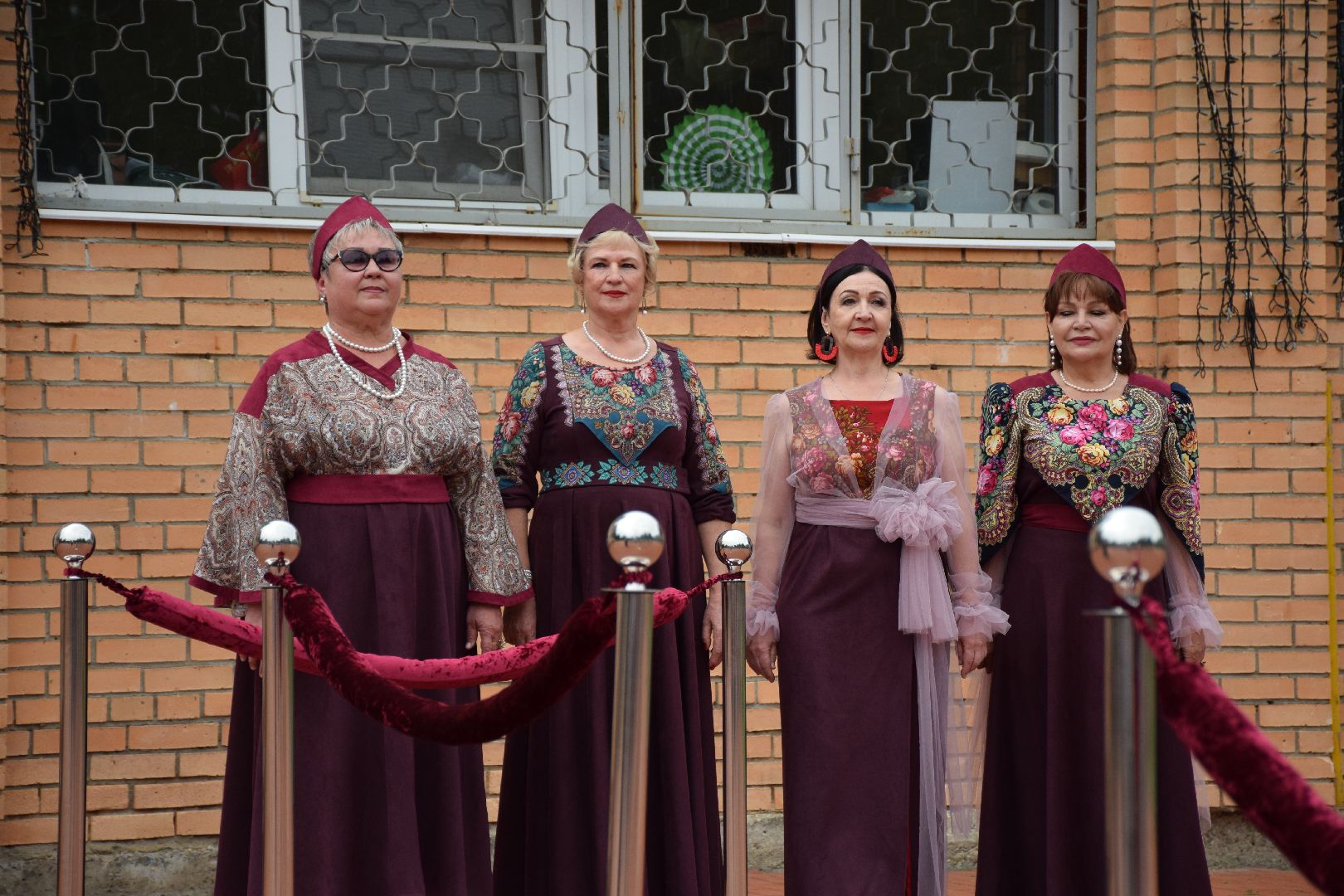 Павловский Посад, городской округ Павловский Посад, люди, город, парк, платки, наряды, активное долголетие