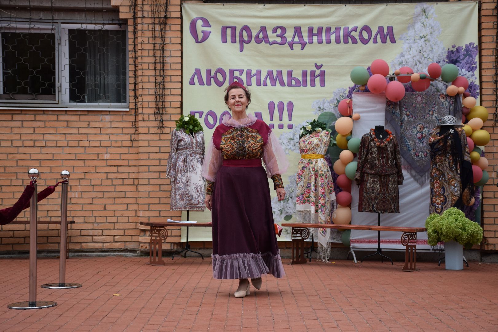 Павловский Посад, городской округ Павловский Посад, люди, город, парк, платки, наряды, активное долголетие
