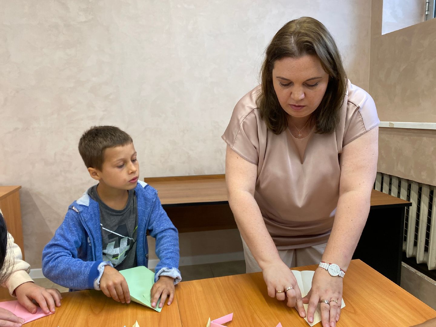 библиотека; видное; день открытых дверей; досуг; знания