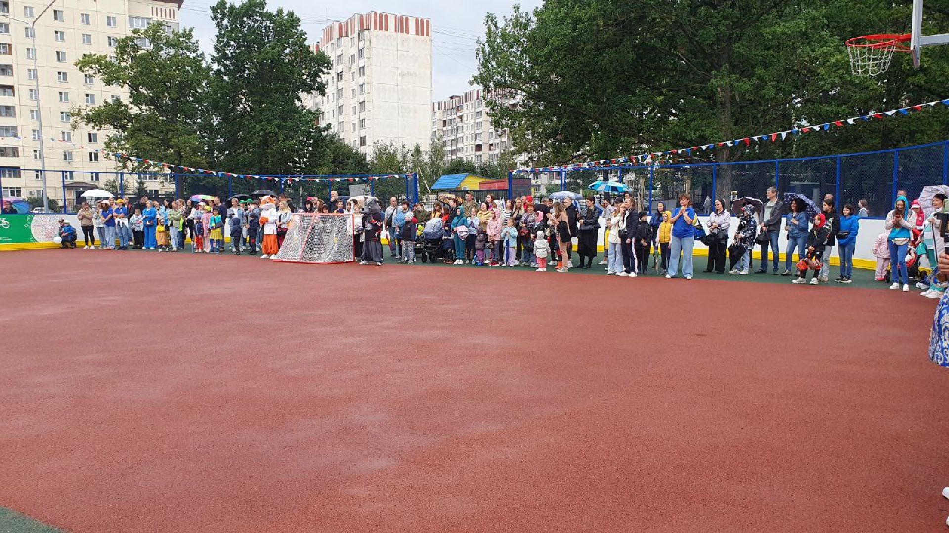 Открытие спортивной площадки, лесопарк Дубки, Калининец