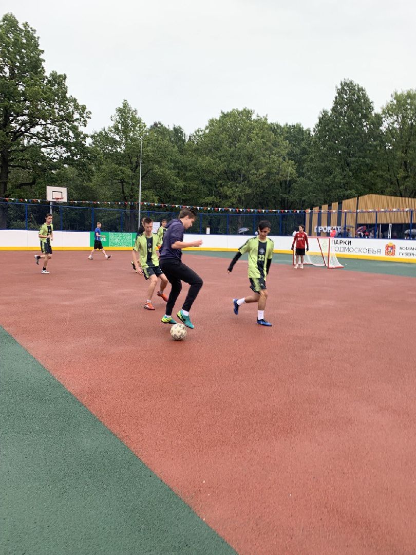 Открытие спортивной площадки, лесопарк Дубки, Калининец