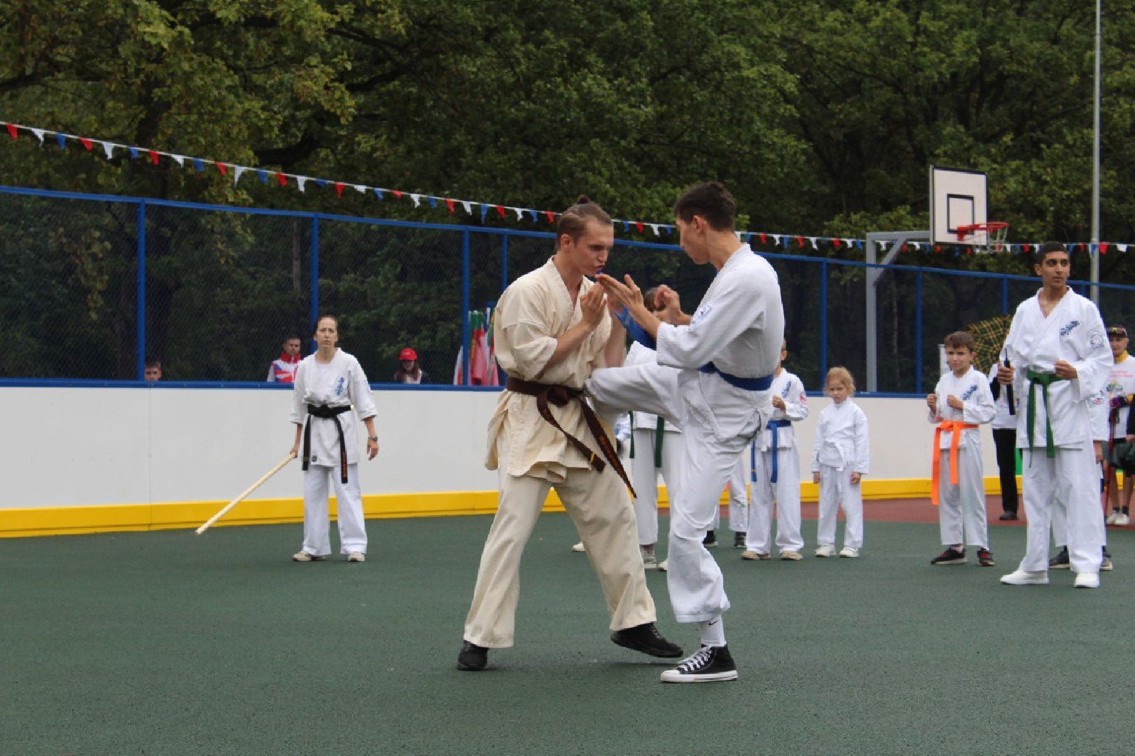 Открытие спортивной площадки, лесопарк Дубки, Калининец