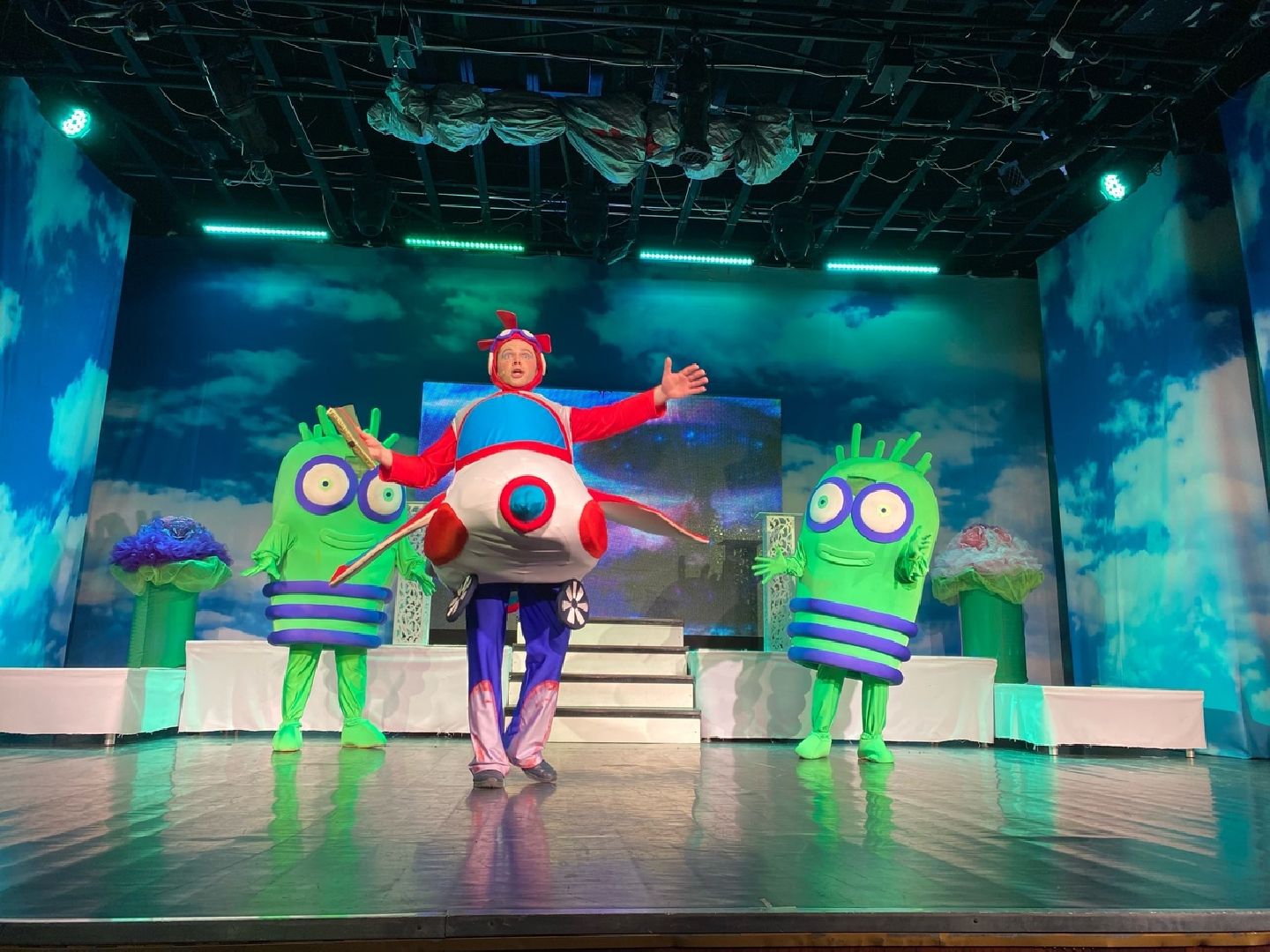 Долгопрудный, Город мечты, театр, дети, дирижабль