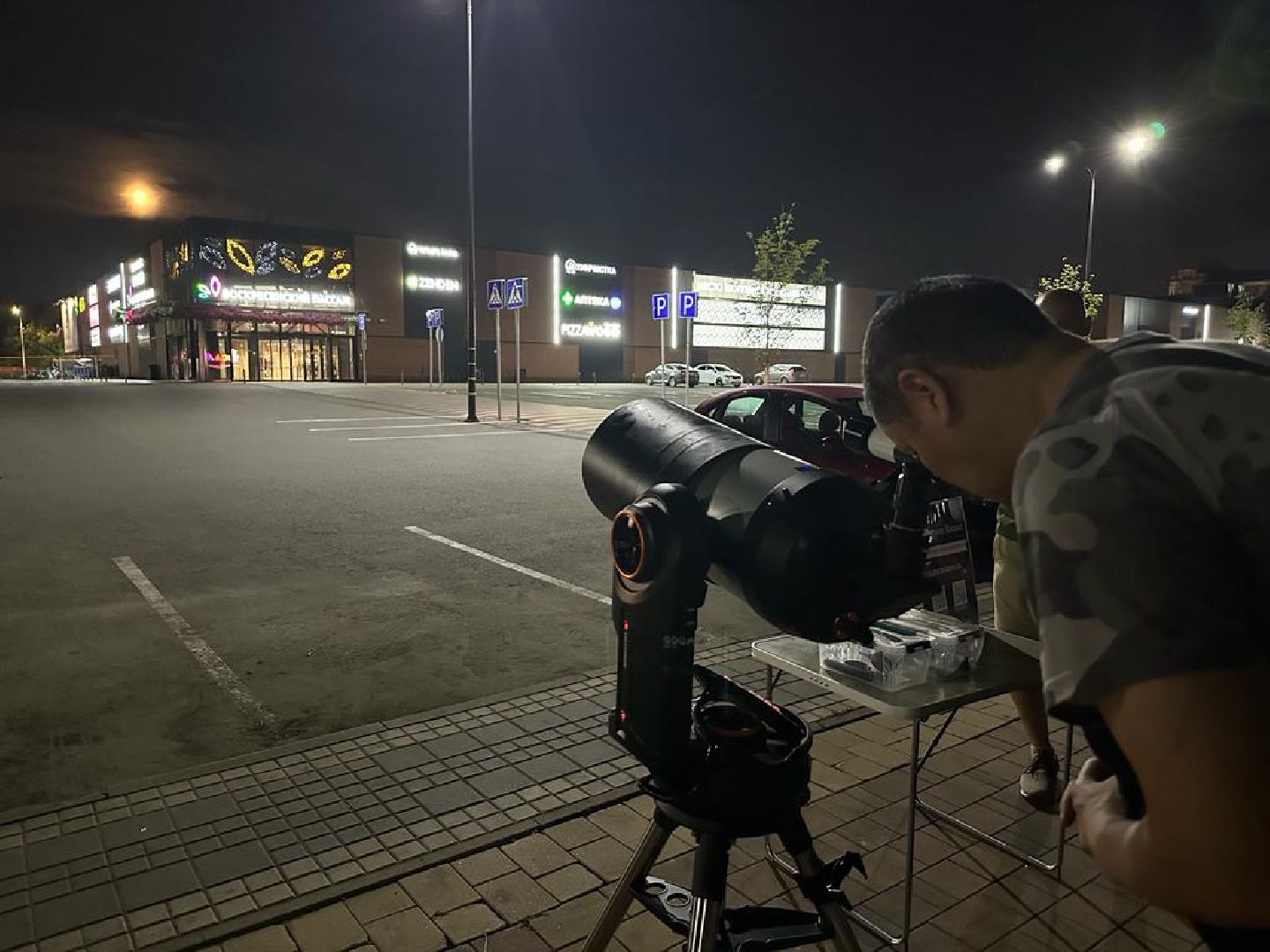 Осетровая луна, астроном из Наро-Фоминска, телескоп на набережной, наро-фоминск,