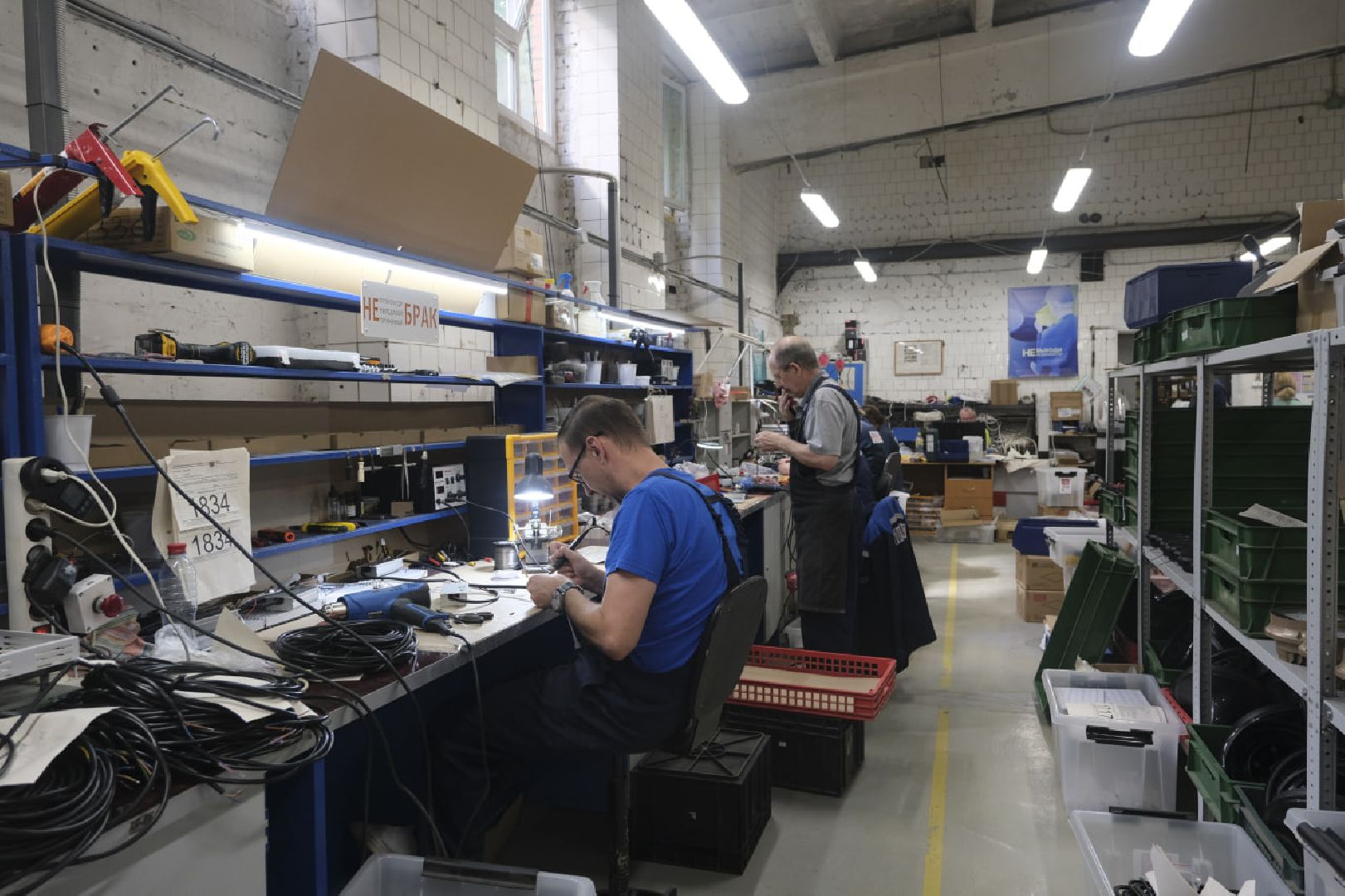 Пущино, экономика