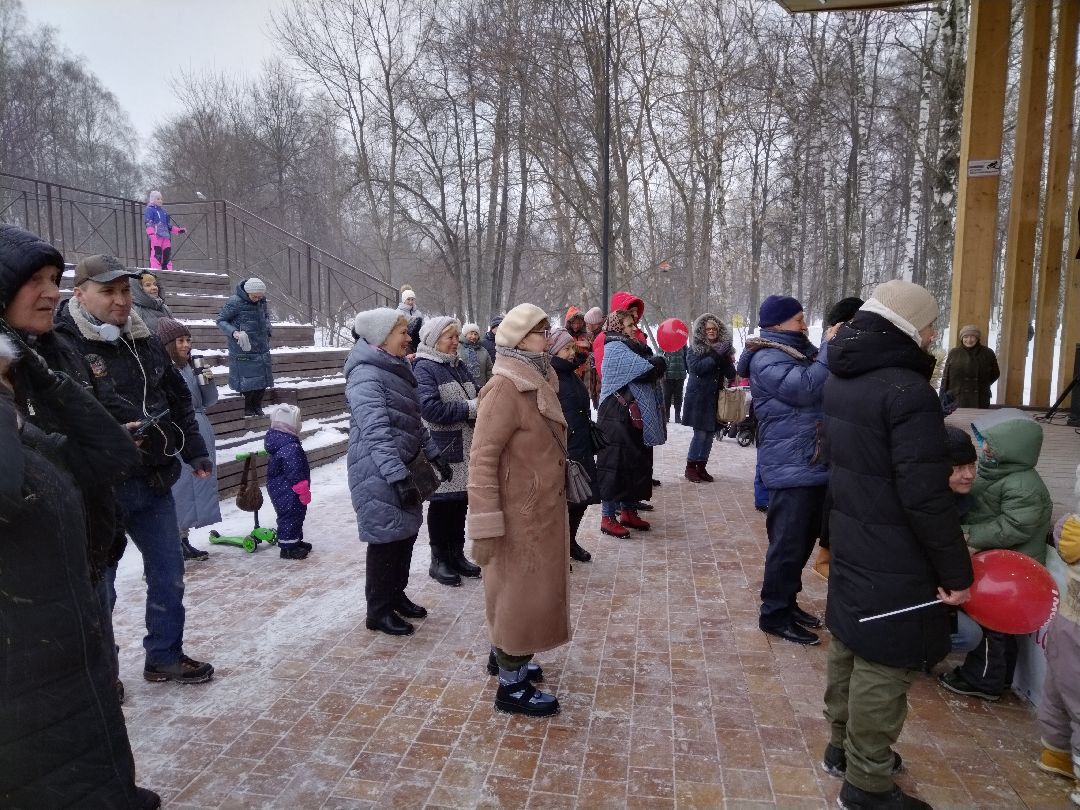 8 марта, международный женский день, Белый Орёл, Дмитрий Быков, Леонид Лютвинский