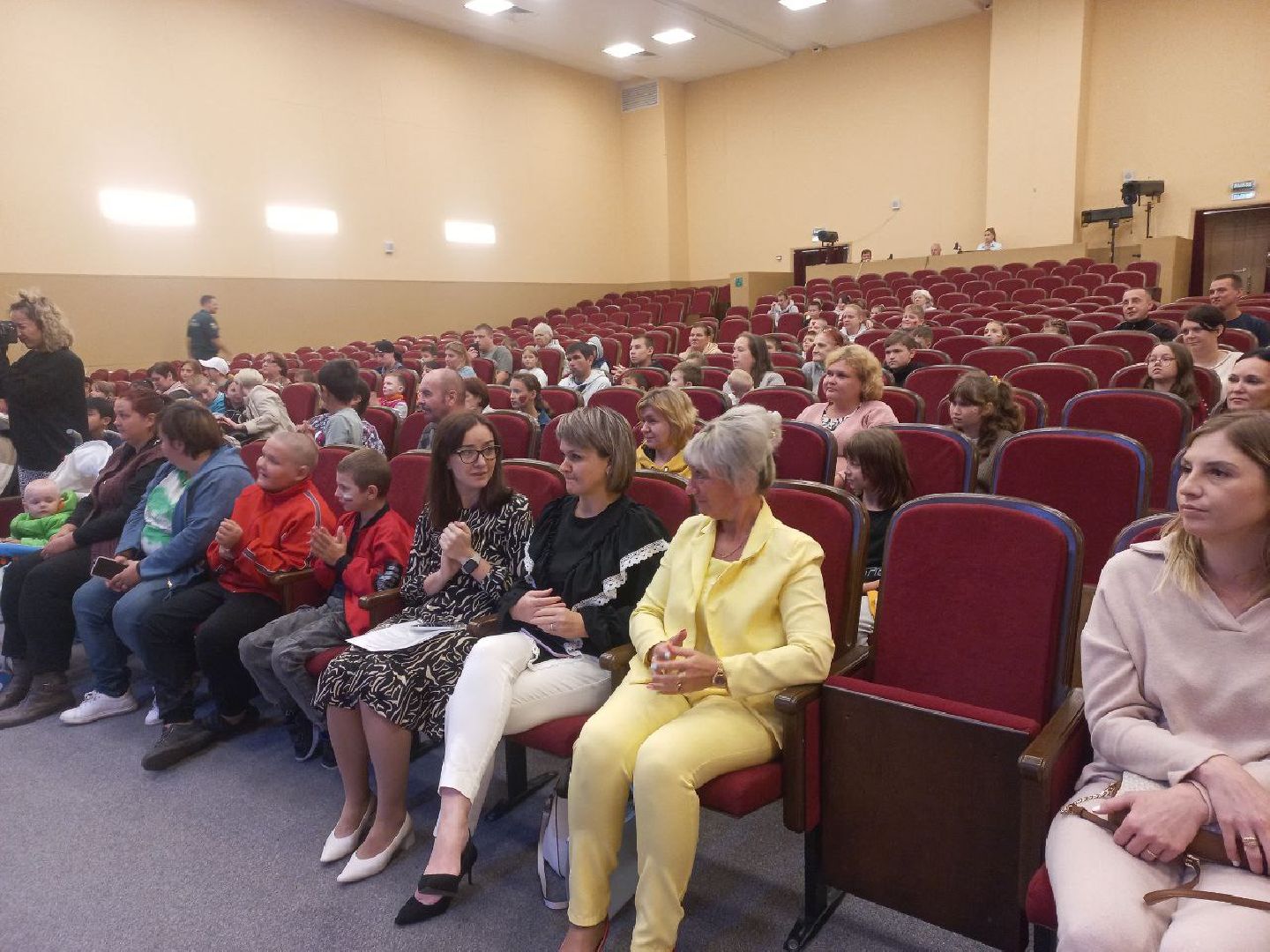 Солнечногорск, дети, школьники, рюкзак, канцтовары