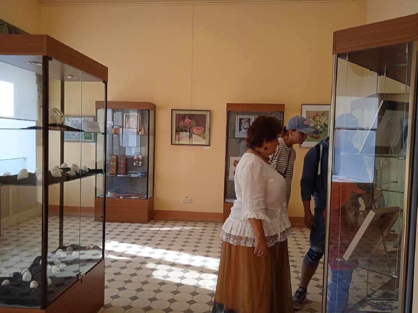 Солнечногорск, выставка, картины, путевой дворец, вернисаж