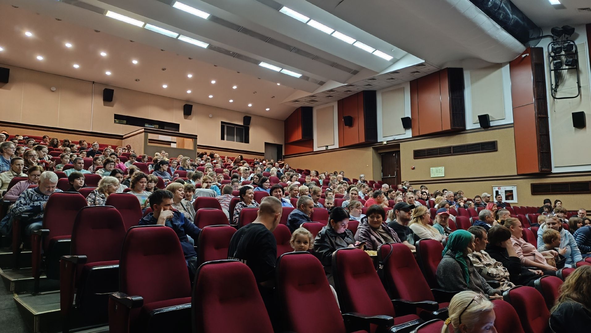 Лобня, культура, кино