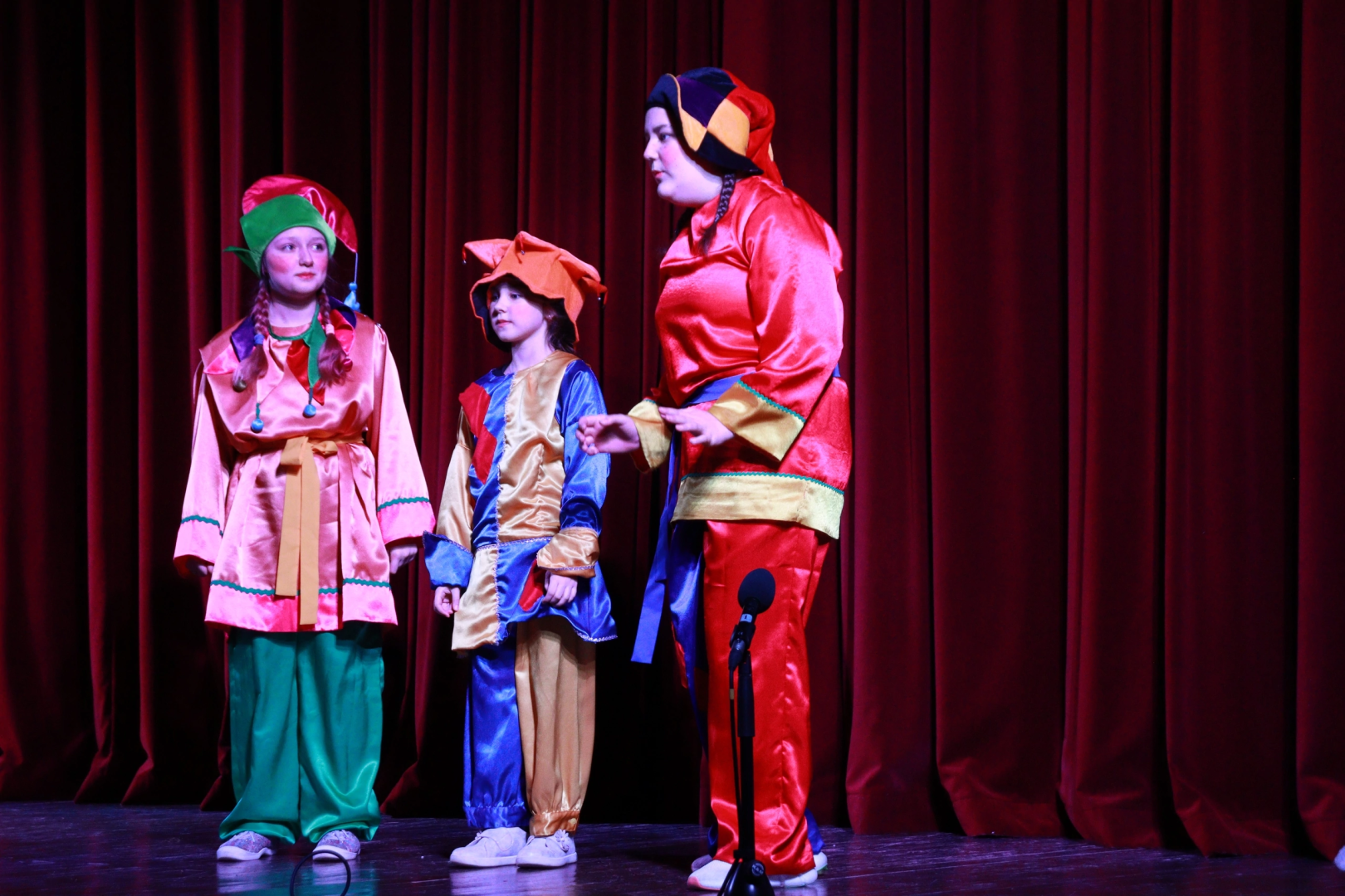 народный театра; т-вид; видное; дворец культуры; актёры