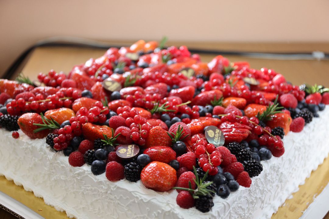 медицина, врачи, медицинский персонал, врачи, медсестры, 8 Марта, праздник, тюльпаны, торт, Реутов