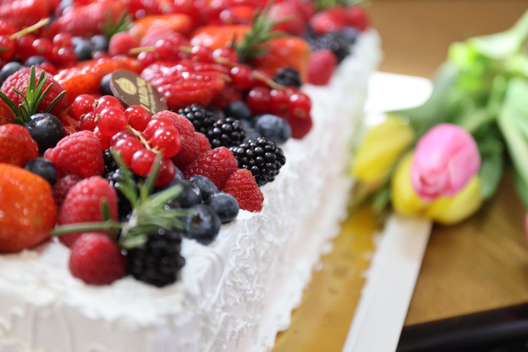 медицина, врачи, медицинский персонал, врачи, медсестры, 8 Марта, праздник, тюльпаны, торт, Реутов