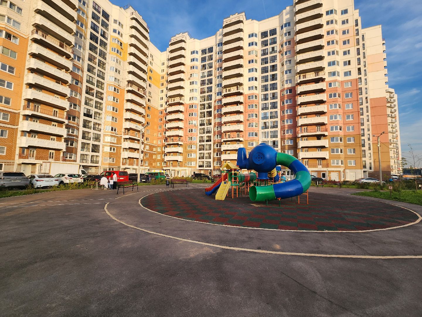 Звенигород, благоустройство, дворы, тротуары, лежачие полицейские