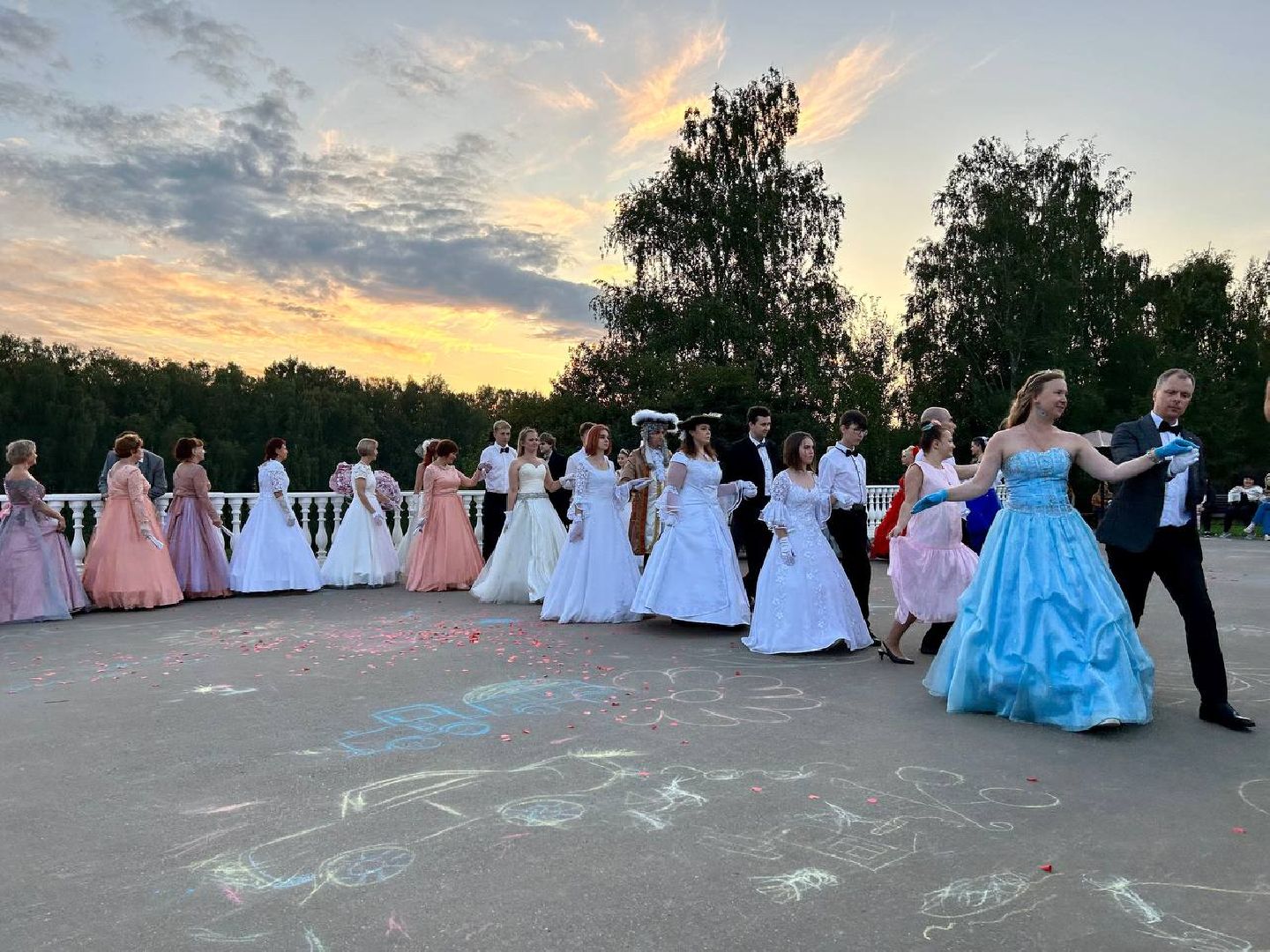 Долгопрудный, бал, парки, парк на Молодежной