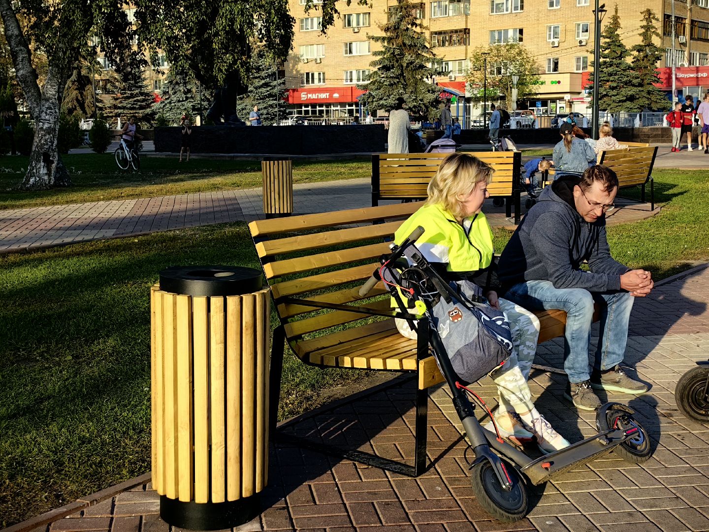 Лавочки, урны, благоустройство, площадь